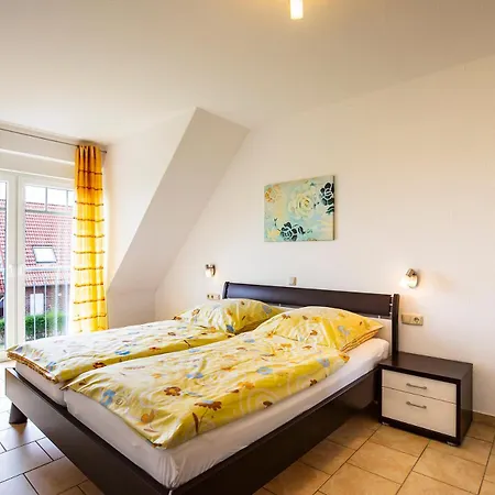 Ferienreihenmittelhaus-herzensort-in-der-ferienanlage-suedblick Daire *